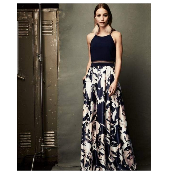 laura Dresses & Skirts - Floral blue dress